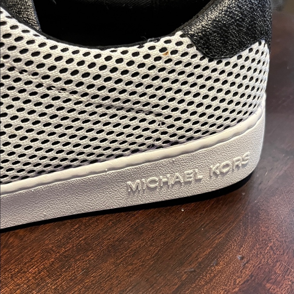 Michael Kors White and Black Men's used good condition - Picture 8 of 13